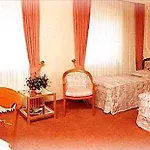Gildors Atmosphere Hotel